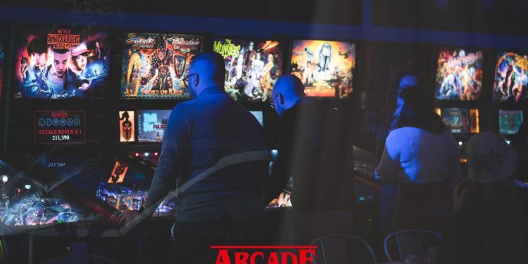 arcade and food
