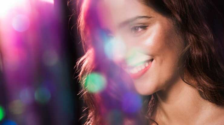 Glow up dopo la rottura: perché molte donne cambiano (in meglio) dopo aver lasciato un ex